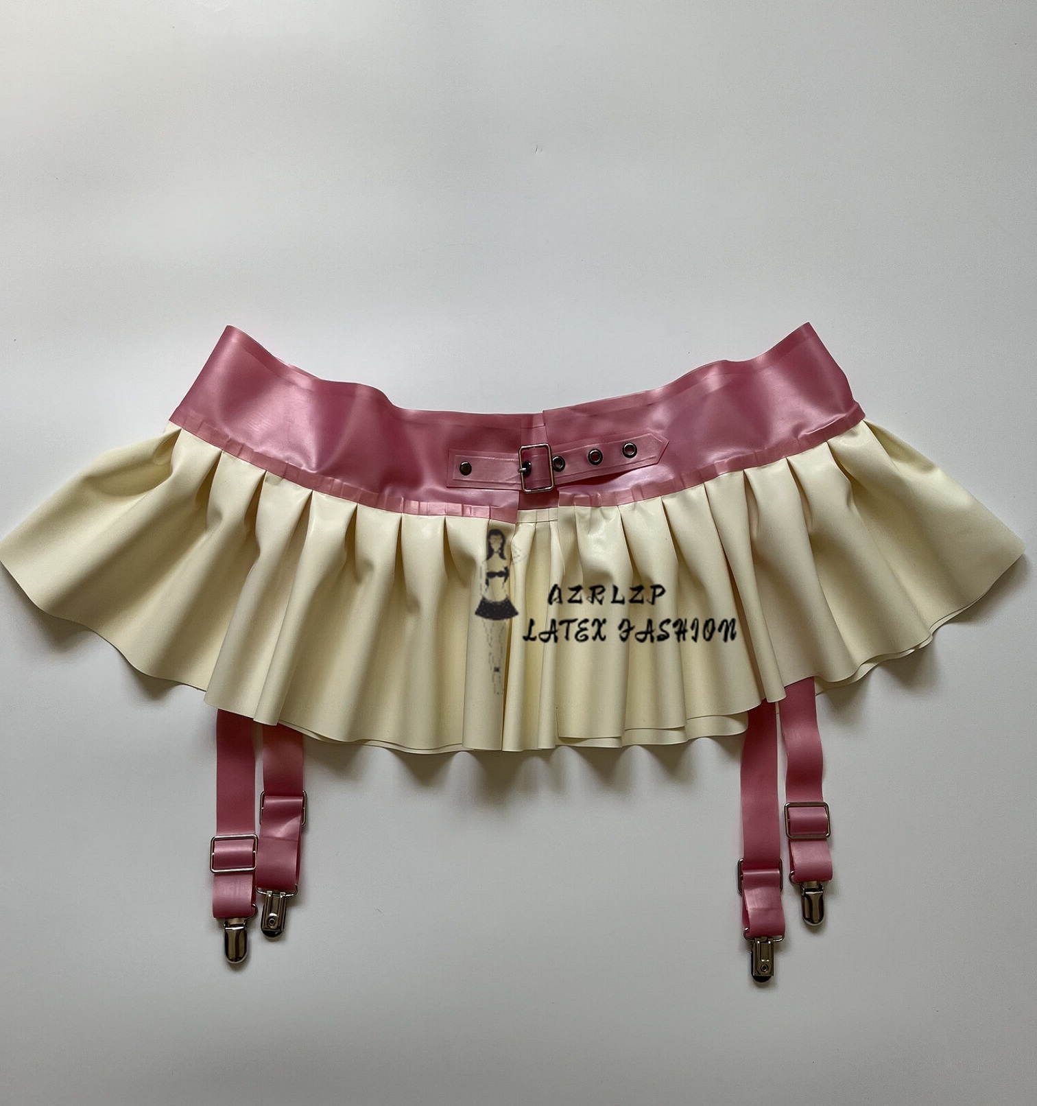 Metallic Powder and White Wome - Garter Belt Set recension och pris